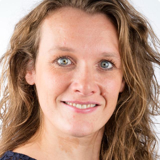 Pasfoto Nynke Zuurmond